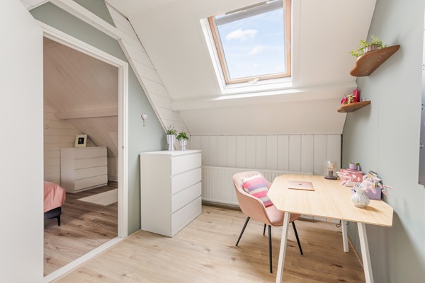 Foto - Verkocht onder voorbehoud: Karakteristiek pand nabij het historische centrum van Klundert